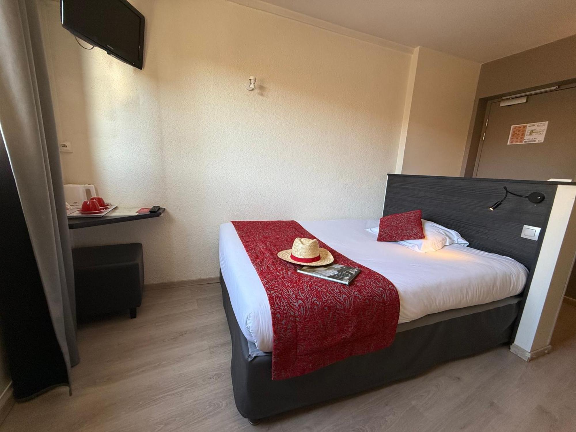 Le Cheval Blanc Hotell Arles Exteriör bild
